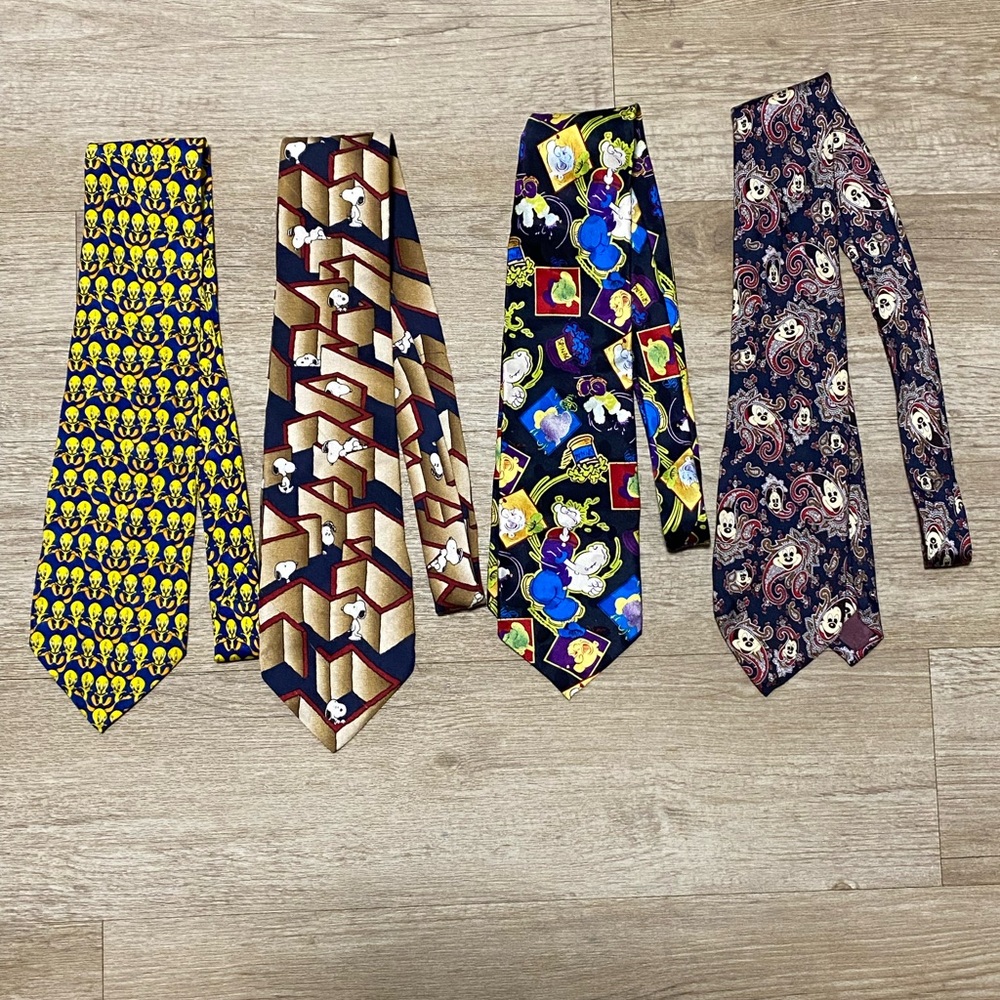 ❤️$6 THIS WEEKEND ONLY❤️ VINTAGE TIE BUNDLE OF FOUR. 100% SILK